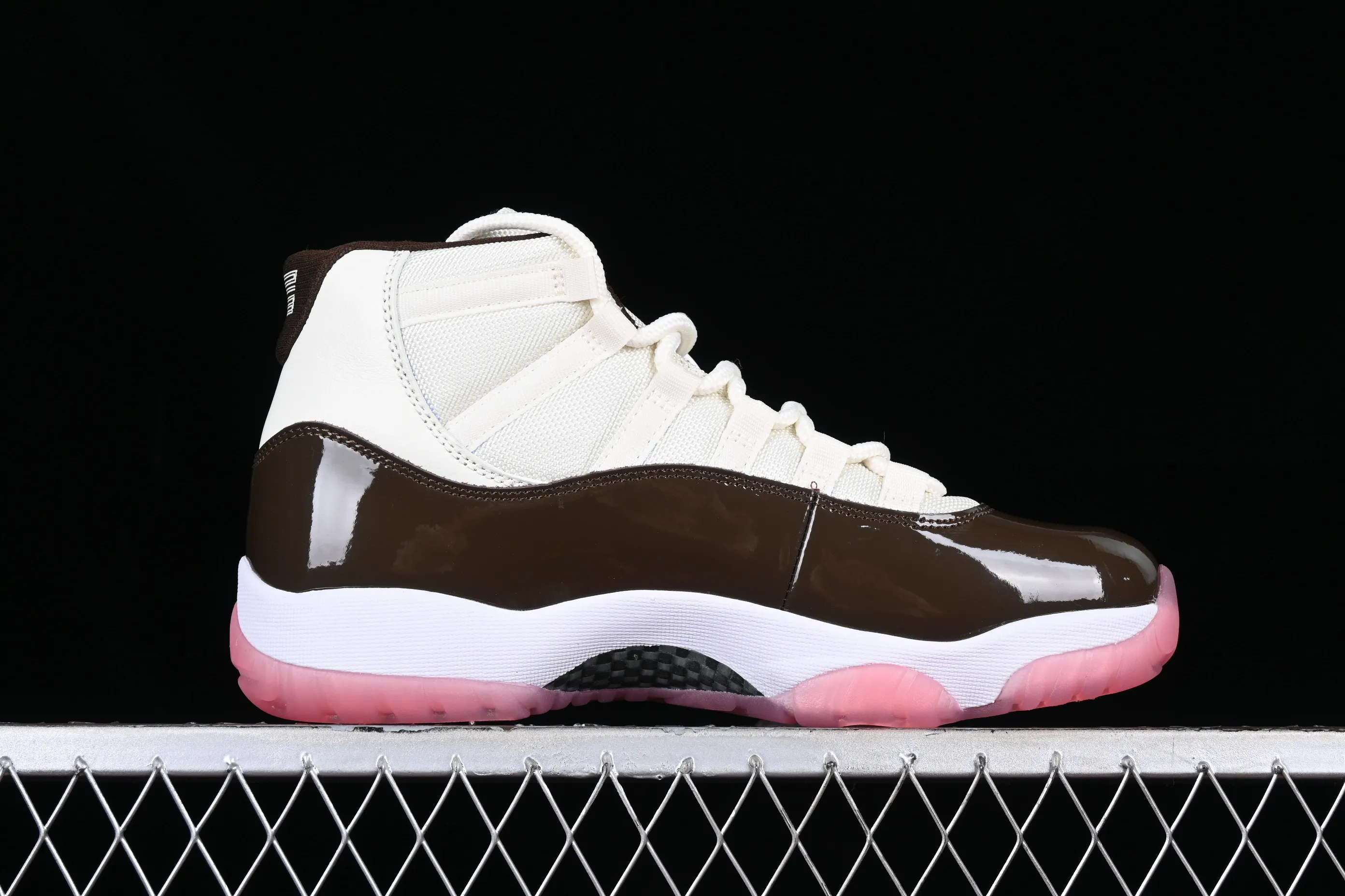All categories Air Jordan Jordan series basketball shoes Air Jordan 11 P version Air Jordan 11 "Neapolitan" AJ11 black pink brown CT8012-126